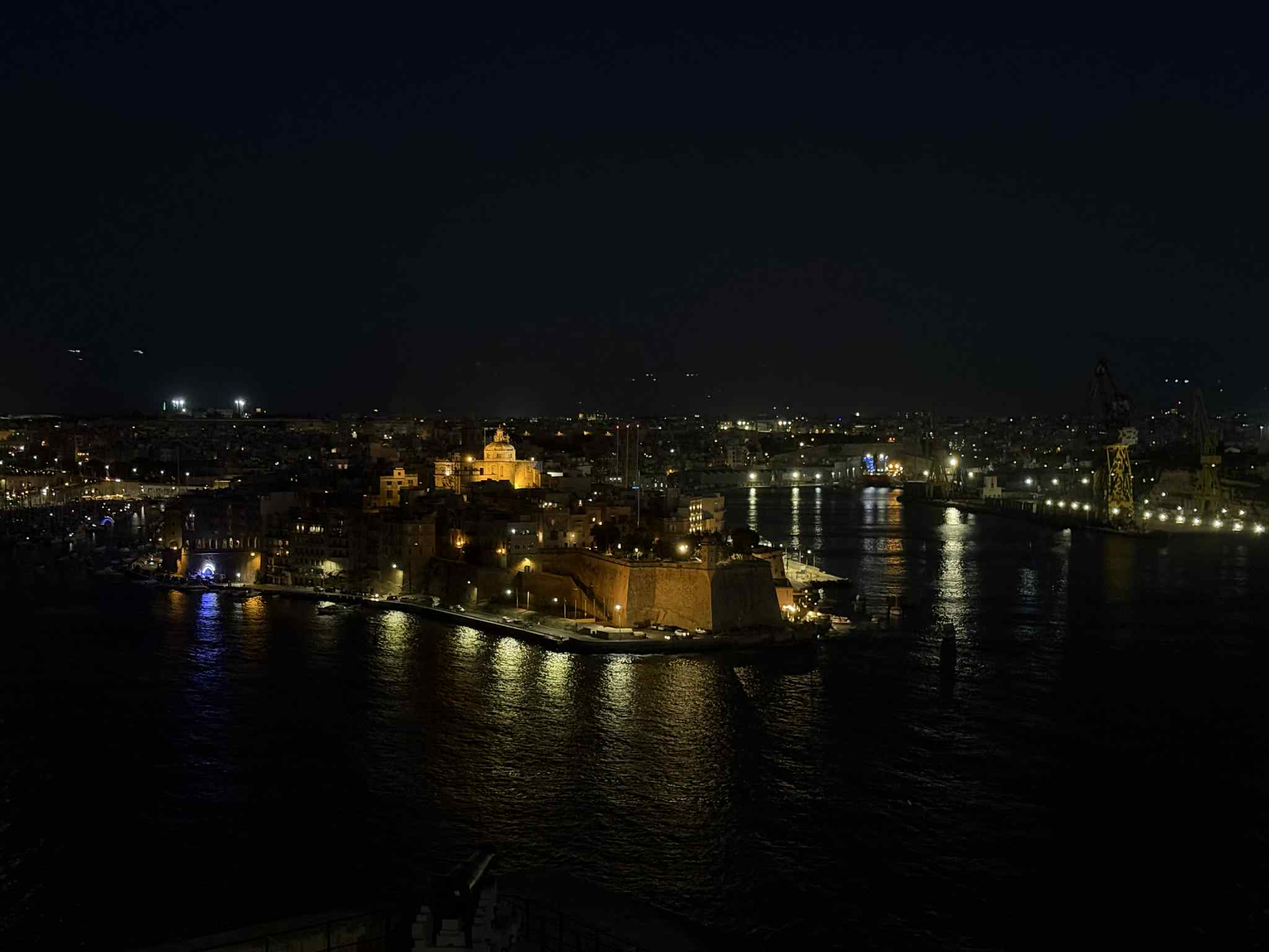 57ef0ef9-200e-4f7d-9db9-11f0173cc9ac