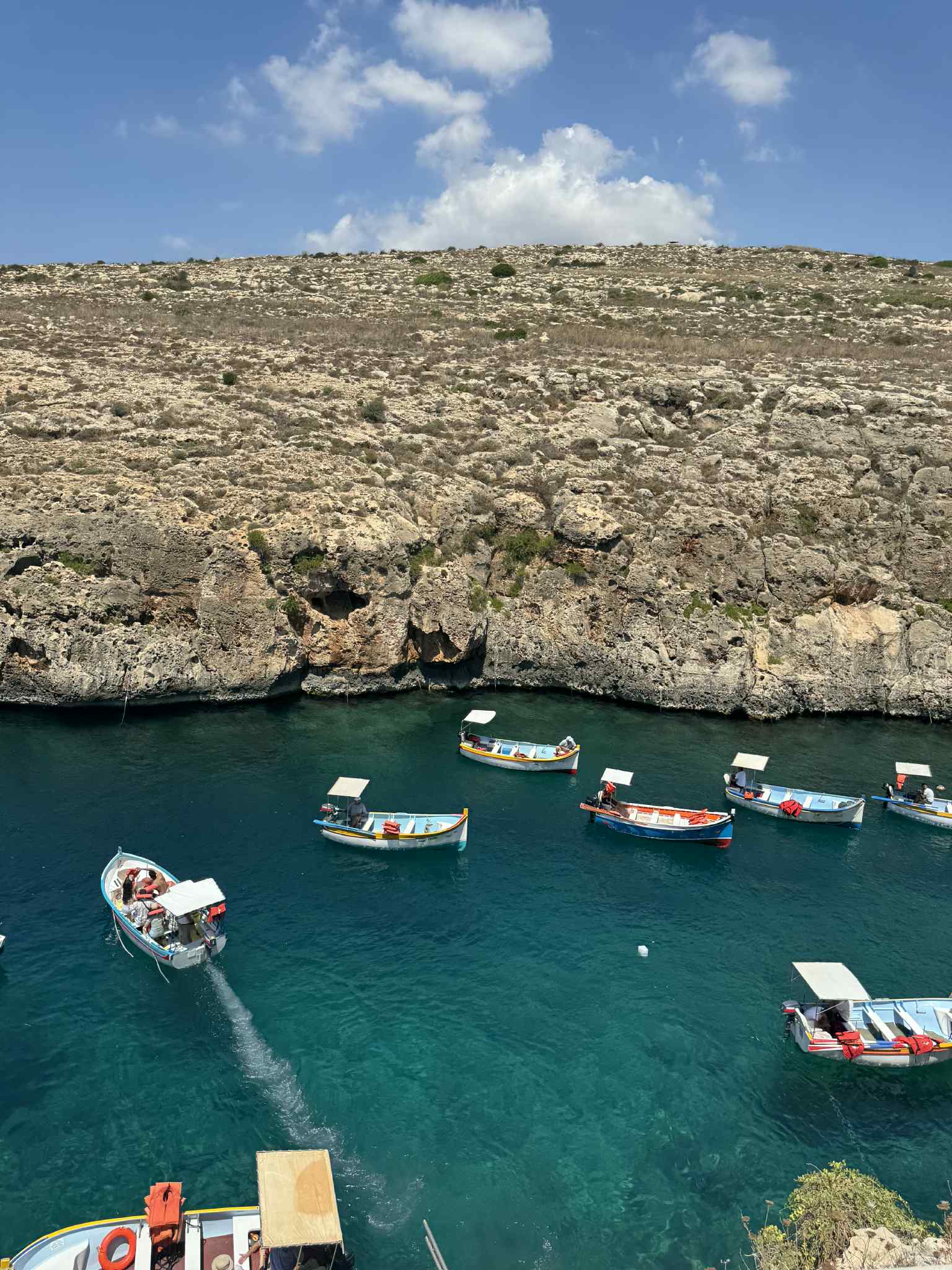 6a14ea35-d22a-4ca4-bc25-1683dce23fd3